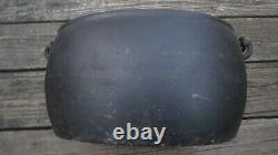 1800's S & P Cast Iron 2 1/2 Gal. Oval Pot with Lid Gate Mark