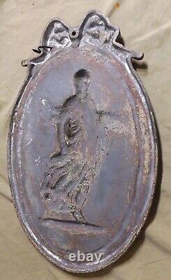 Antique Architectural Cast Iron Greco Roman Revival Decorative Oval Plaque