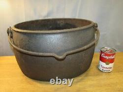 Antique Clark & Co. Cast Iron 4 Gallon Oval Cauldron Pot Vintage England