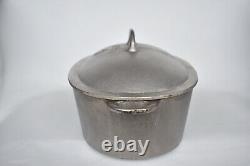 Antique Swedish Husqvarna 3L Oval Cast Iron Dutch Oven Roaster