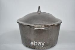 Antique Swedish Husqvarna 3L Oval Cast Iron Dutch Oven Roaster