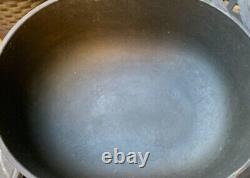 Black Le Creuset Cast Cast iron not enameled #29 Oval Enzo Mari La Mama