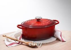 Enameled Cast Iron Signature Oval Dutch Oven, 6.75 qt, Marseille