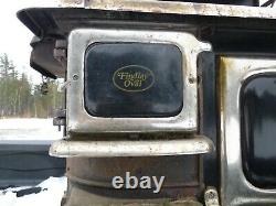Findlay Oval Cook Stove, Rare