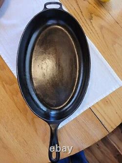 Griswold Cast Iron #15 Oval Fish Skillet