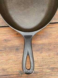 Griswold Cast Iron #15 Oval Fish Skillet