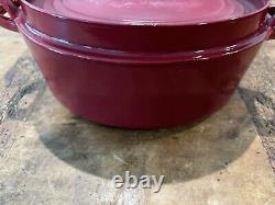 LE CREUSET Red Oval 5 Quart Dutch Oven #29 In gently used Condition