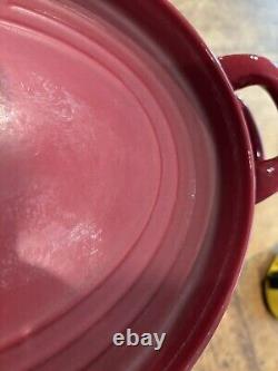 LE CREUSET Red Oval 5 Quart Dutch Oven #29 In gently used Condition