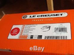 Le Creuset 6 3/4 Quart Oval French Cast iron Dutch Oven NEW