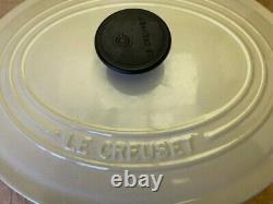 Le Creuset Almond Oval Dutch Oven 3.5 Quart 25cm