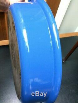 Le Creuset Blue Enamel Cast Iron Oval Roaster withLid No. 43