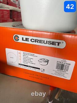 Le Creuset Enameled Cast Iron Oval Dutch Oven with Lid, 6.75 Qt, Cotton