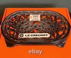 Le Creuset Flint Oyster Grey 10 Oval Trivet Enameled Cast Iron Snowflake NIB