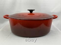 Le Creuset Oval 6 3/4 Qt Dutch Oven. #31. Enameled Cast Iron. Cherry red ombre
