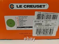 Le Creuset Palm Lime Green Oval Cast Iron/Dutch Oven 8 Qt 33cm New DISCONTINUED