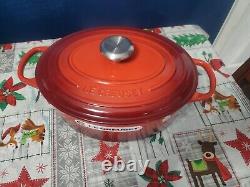 Le Creuset Signature Cast Iron 5-Quart Oval Dutch Oven, Cerise Red NEW