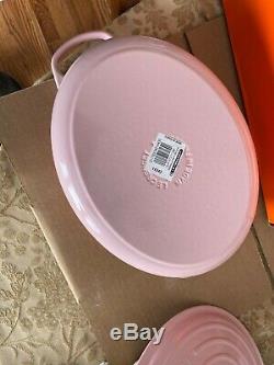 Le Creuset Signature Cast Iron 6.75 Quart Oval Dutch Oven Chiffon Pink BonBon