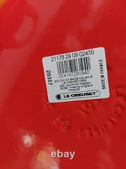 Le Creuset Signature Cast Iron Oval Casserole Dish 4.7L / 29cm