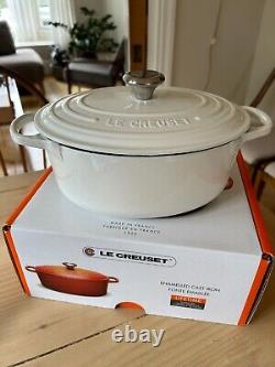 Le Creuset Signature Enameled Cast Iron Oval Dutch Oven #23 2.75QT White