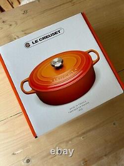 Le Creuset Signature Enameled Cast Iron Oval Dutch Oven #23 2.75QT White