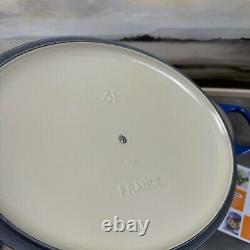 Le Creuset Signature Enameled Cast Iron Oval Dutch Oven 6 3/4 qt. Lapis Scuffed