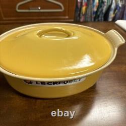 NWOB Vintage Le Creuset #26 Cast Iron Dutch Oven Flame Yellow 2.5 Qt. France