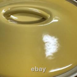 NWOB Vintage Le Creuset #26 Cast Iron Dutch Oven Flame Yellow 2.5 Qt. France