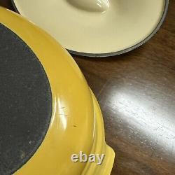 NWOB Vintage Le Creuset #26 Cast Iron Dutch Oven Flame Yellow 2.5 Qt. France