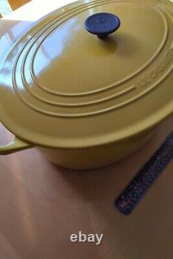 Rare HTF Le Creuset Enameled Cast Iron Yellow 15 1/2 Qt Oval Dutch Oven