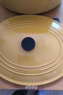 Rare HTF Le Creuset Enameled Cast Iron Yellow 15 1/2 Qt Oval Dutch Oven
