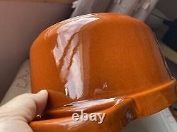 Staub oval 29 burnt orange 4.25Qt Cast Iron Pot