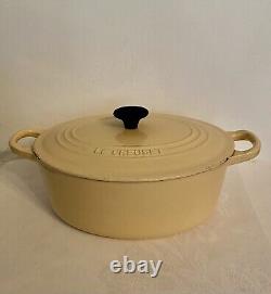 Vintage Le Creuset #25 Dutch Oven 3.5 Qt Enamel Cast Iron Pale Yellow with Lid