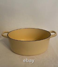 Vintage Le Creuset #25 Dutch Oven 3.5 Qt Enamel Cast Iron Pale Yellow with Lid