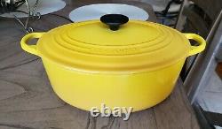Vintage Le Creuset #29 Yellow Enamel Large Oval 5 Qt Cast Iron Dutch Oven Pot